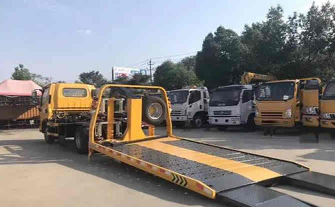蔡甸区汽车中途维修案例